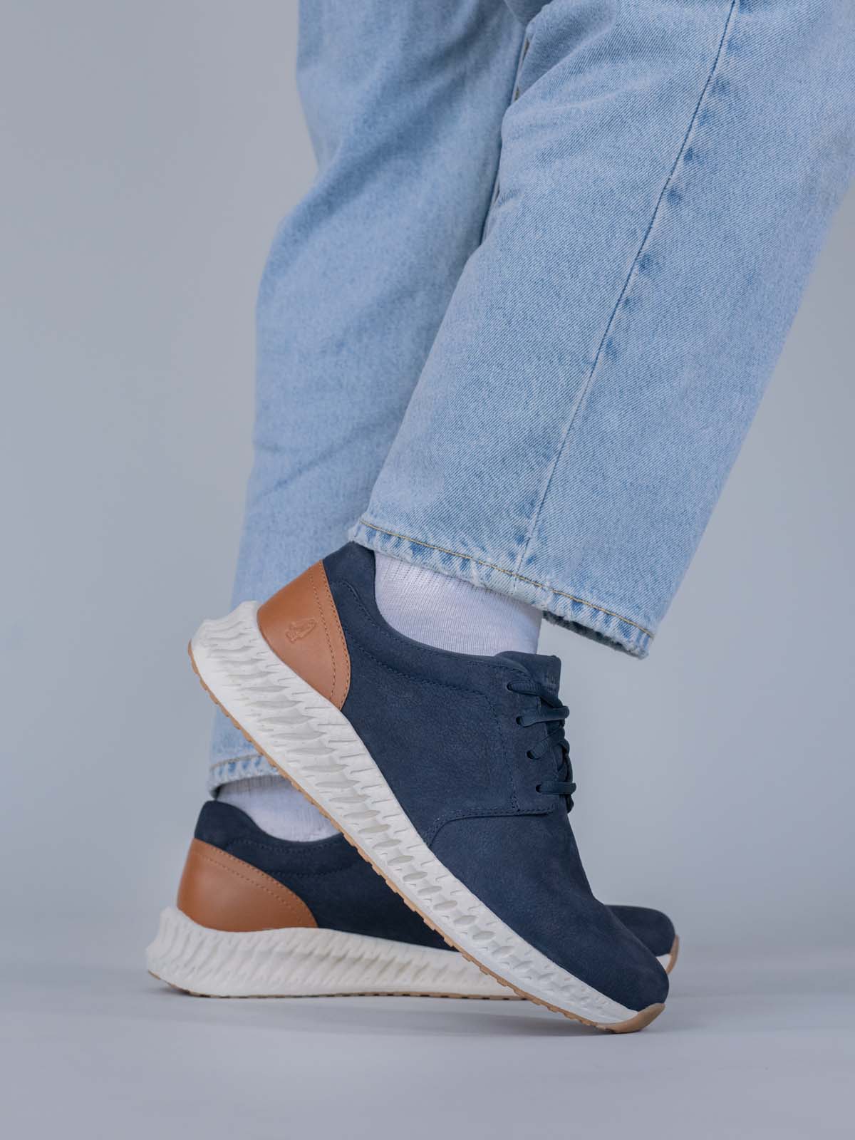 Zapatilla Spinal Discover Cuero Hombre