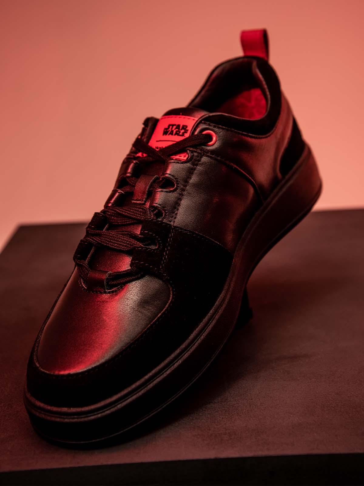 Zapatilla Darth Vader Cuero Hombre