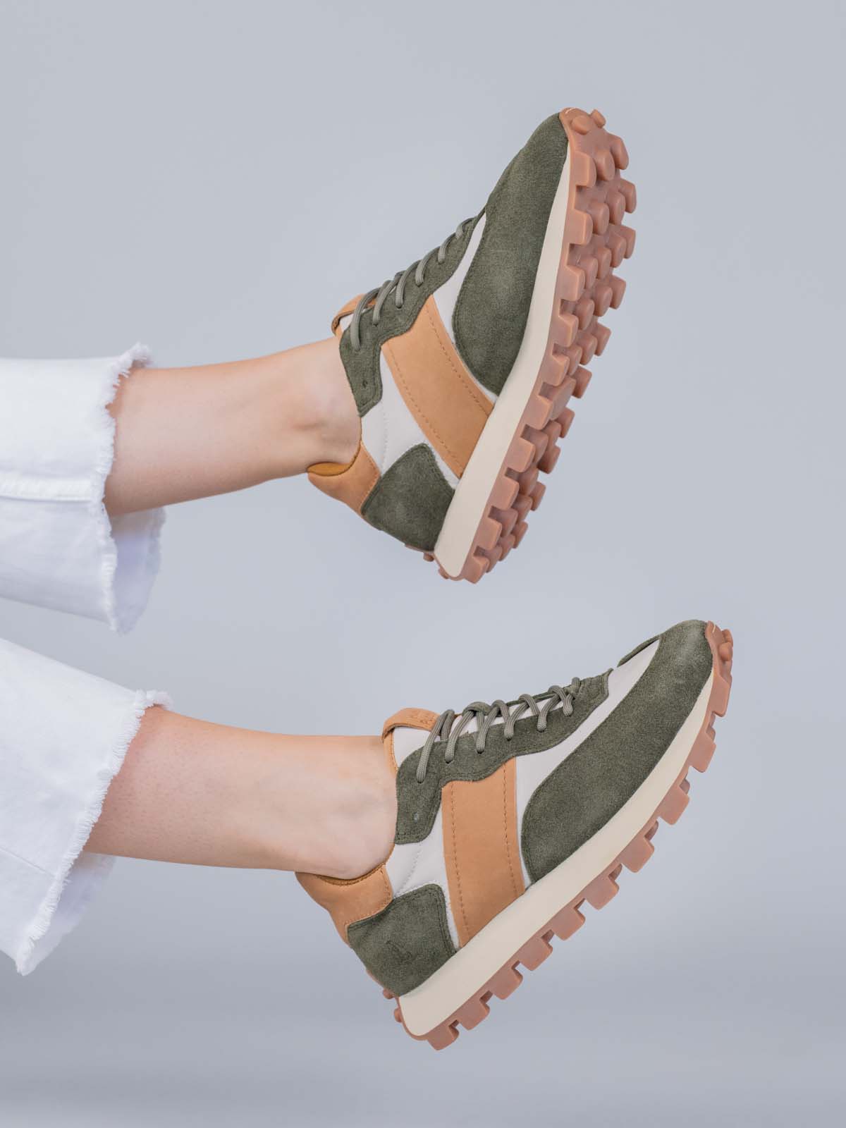 Zapatilla Janet Cuero Mujer