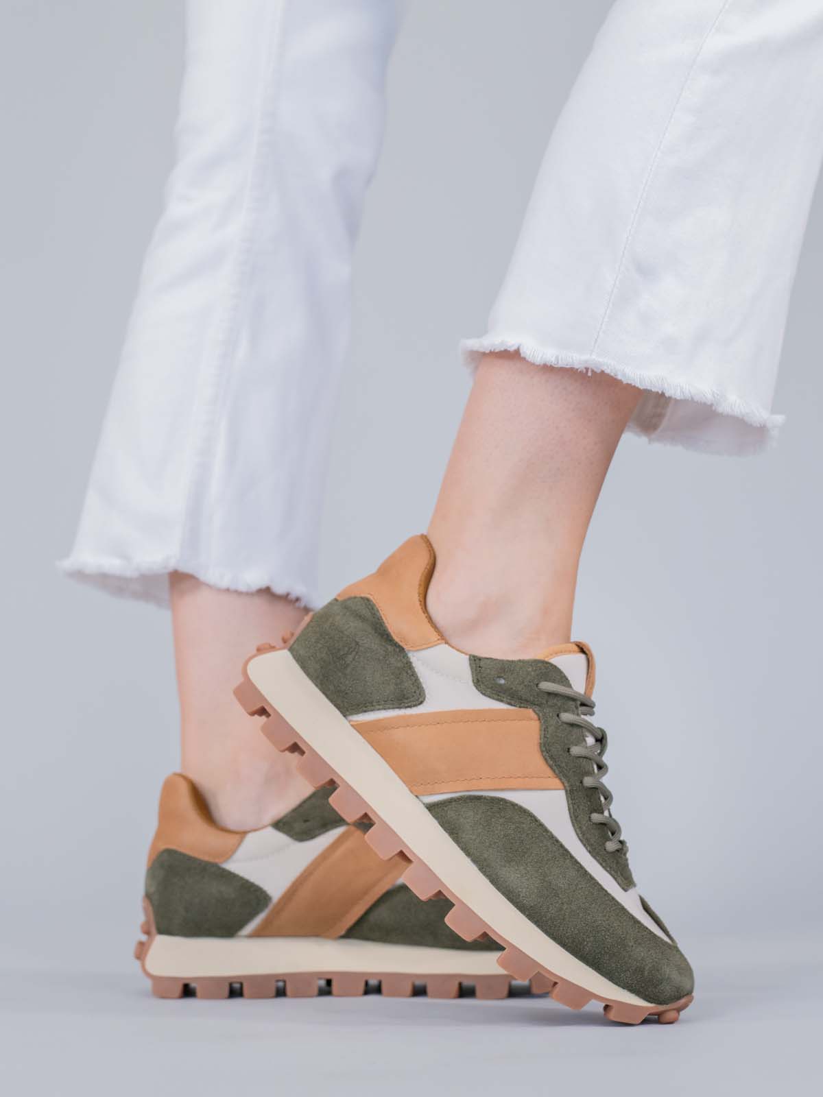 Zapatilla Janet Cuero Mujer