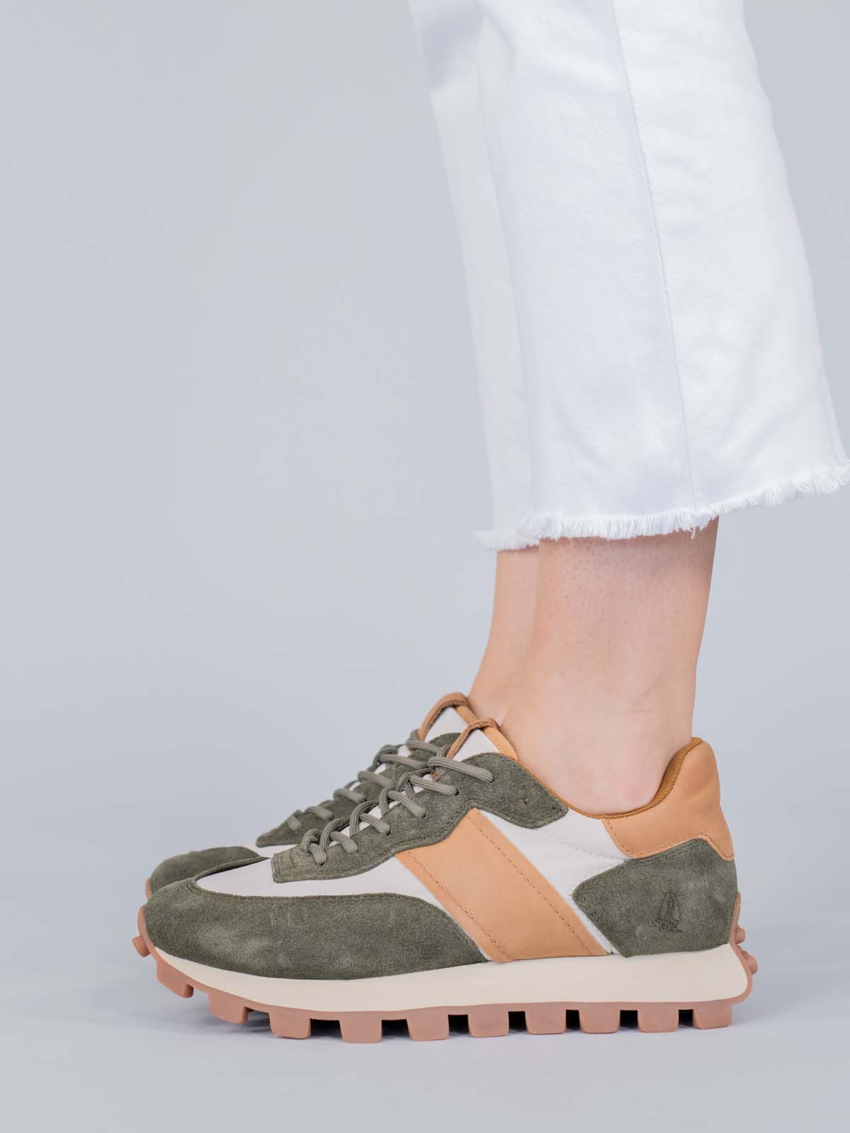 Zapatilla Janet Cuero Mujer