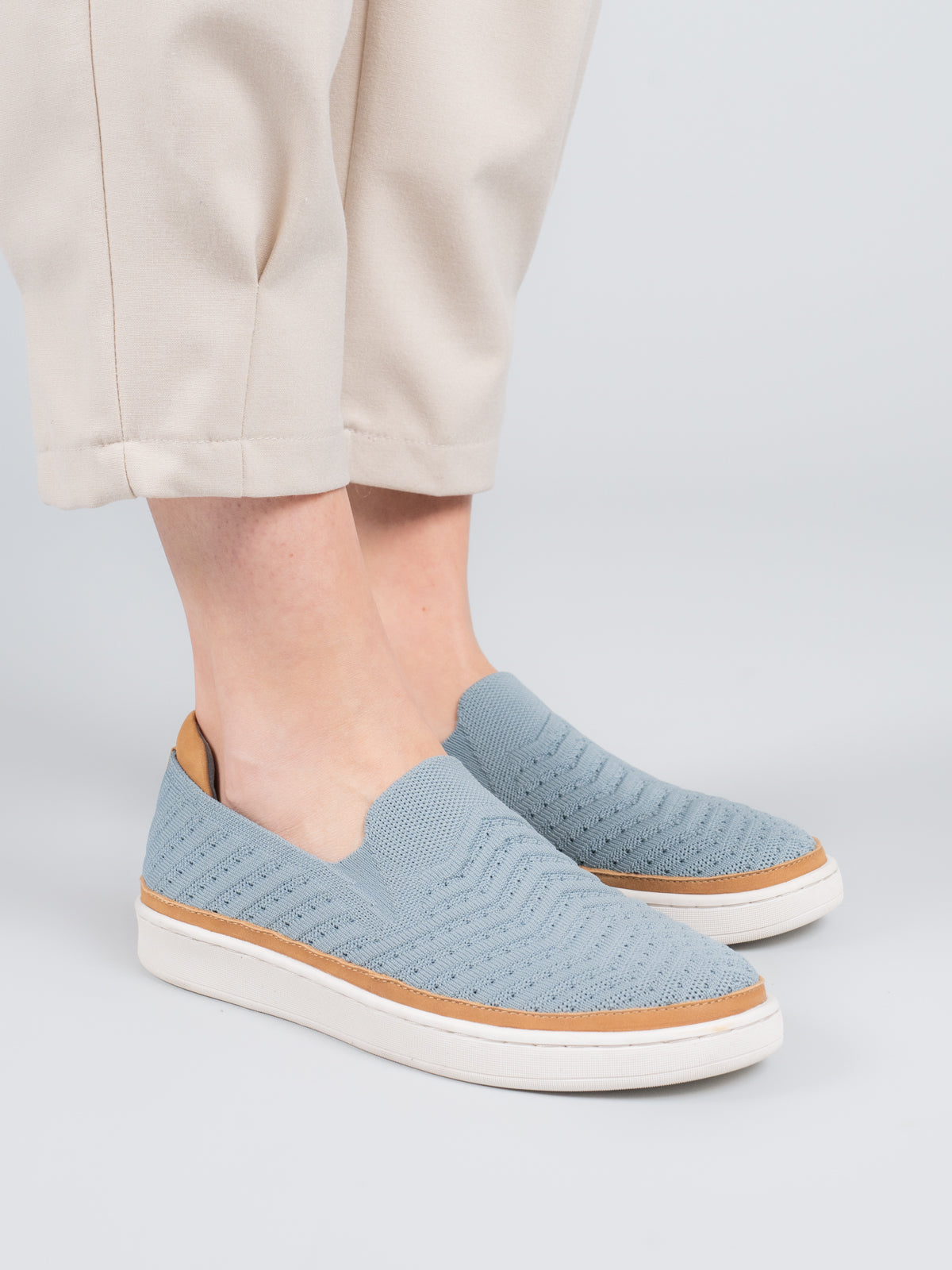 Zapatilla Trento  Mujer